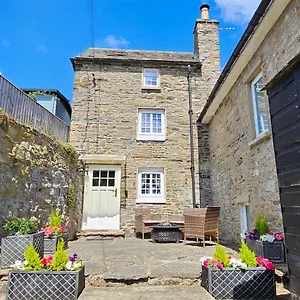 https://puzzle-cottage-quirky-and-unique-cottage-for-2.yorkshirehotels.net